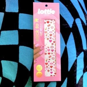 ✨🆕💖Lottie Valentines Day Nail Decals!BNIP!💘